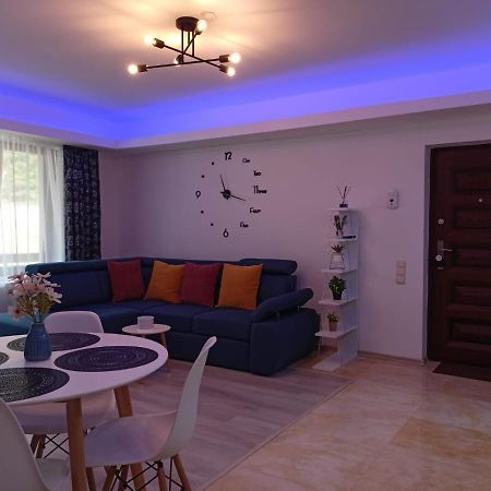 Apartament Eric, บุชเตนี ภายนอก รูปภาพ