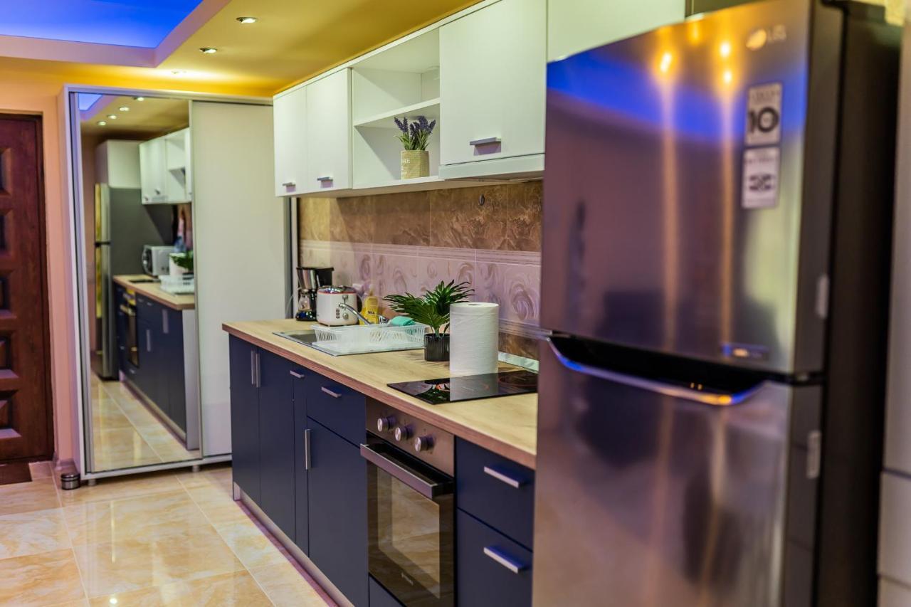 Apartament Eric, บุชเตนี ภายนอก รูปภาพ
