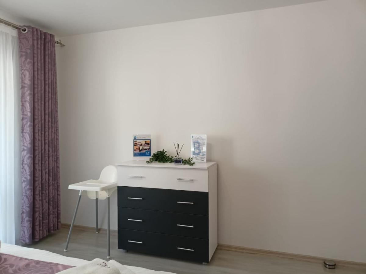 Apartament Eric, บุชเตนี ภายนอก รูปภาพ